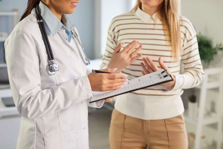 Menopause Specialist in Frankfort: Symptoms, Treatments & HRT Relief Options