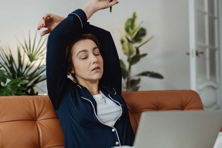 Why Am I So Tired and Sweaty? Early Signs of Perimenopause Explained